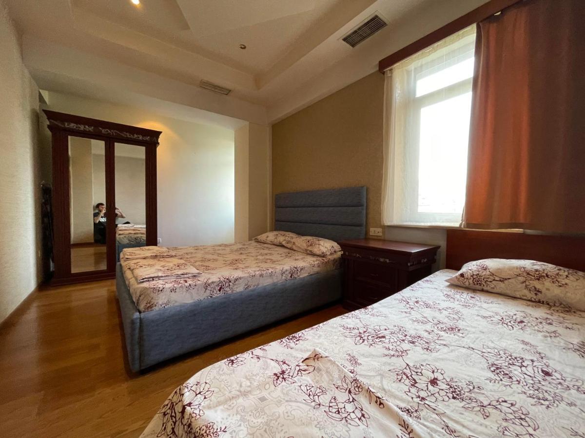 Apartments Emili Jerevan Eksteriør billede