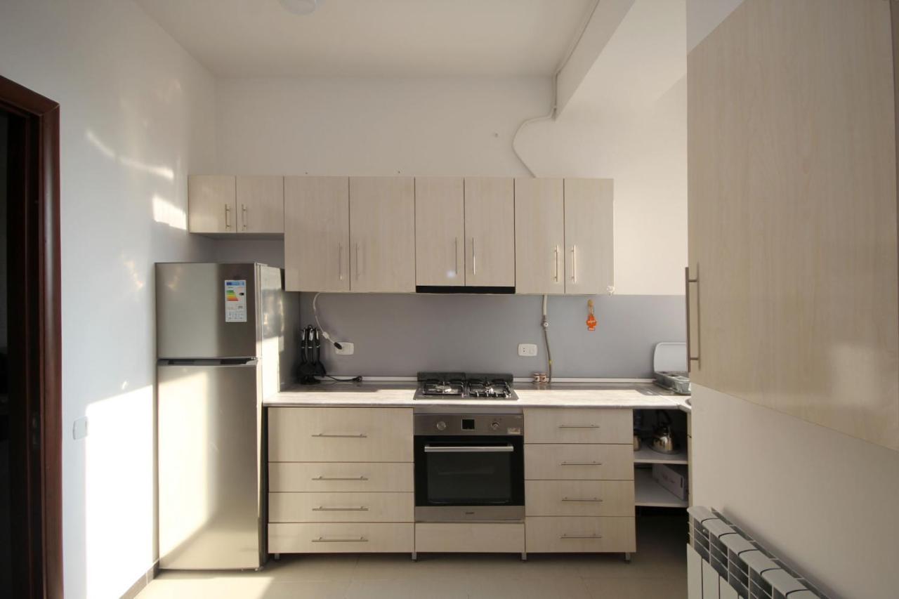 Apartments Emili Jerevan Eksteriør billede